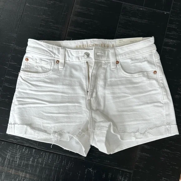 American Eagle Outfitters Women's Crisp White Jean Shorts New with Tags size 4 - Picture 1 of 5